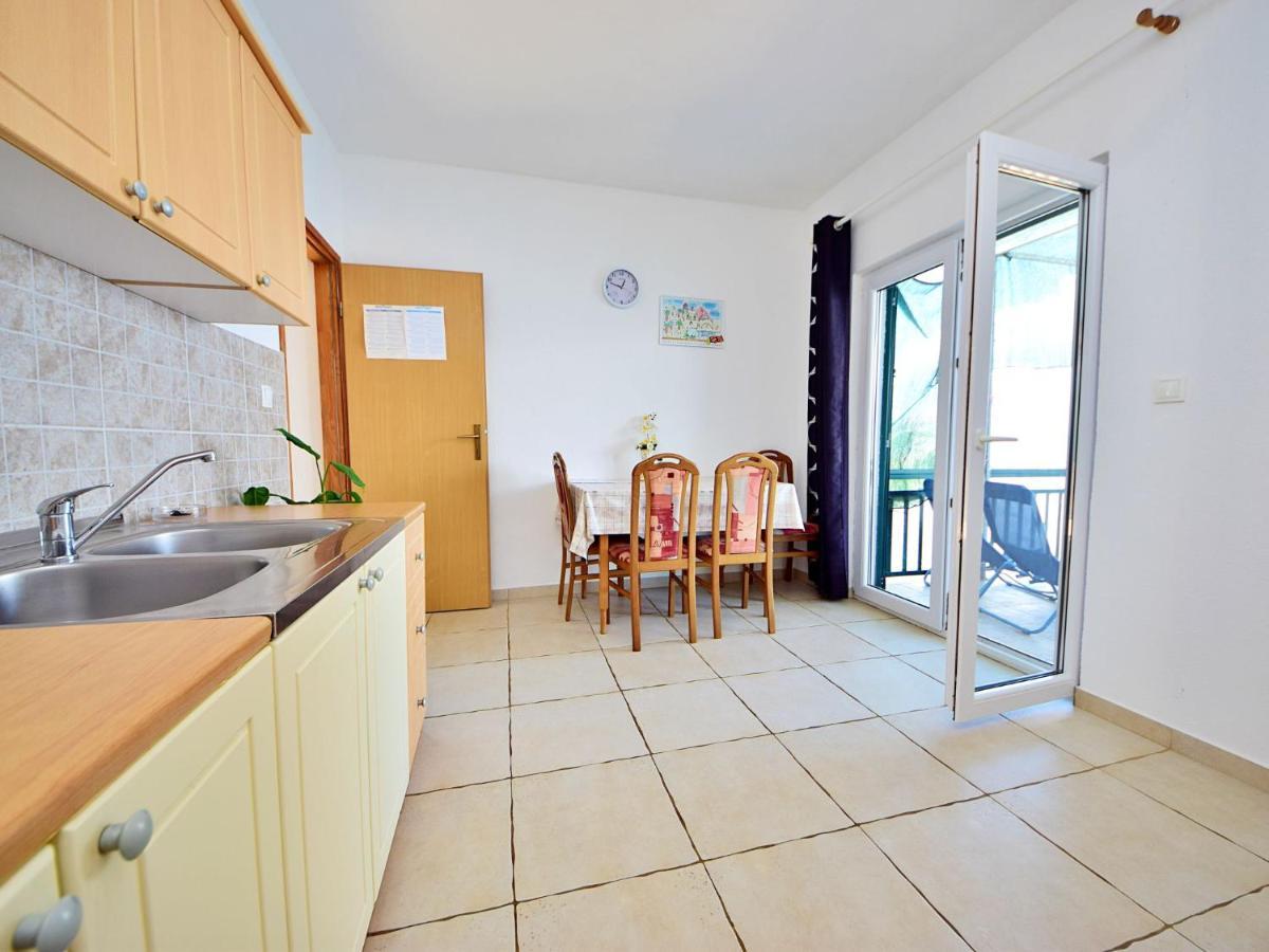 Holiday Home Tina - Hvr501 By Interhome Gdinj Exteriér fotografie